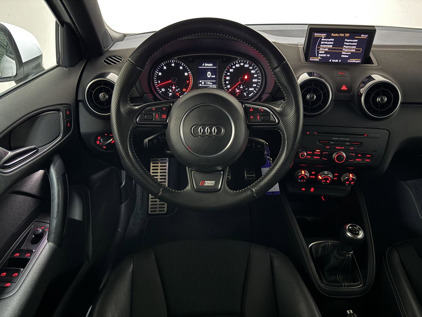 Audi A1 Sportback 1.2 TFSI S-line Airco Cruise Navi Trekh.