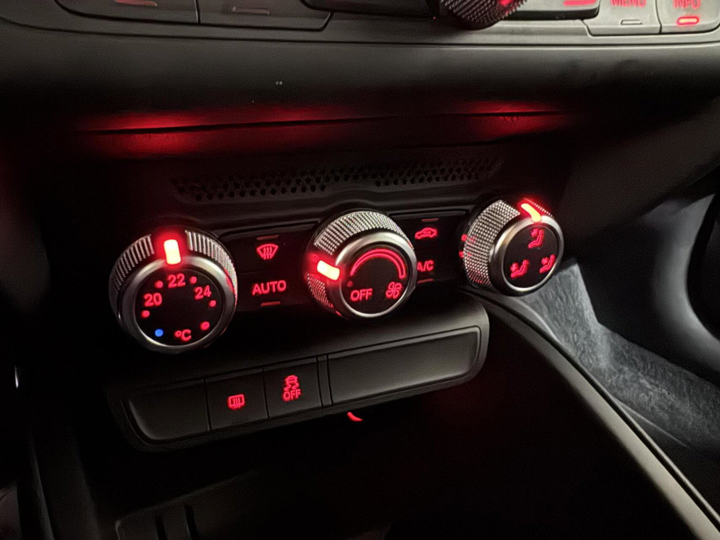 Audi A1 Sportback 1.2 TFSI S-line Airco Cruise Navi Trekh.