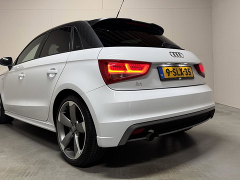 Audi A1 Sportback 1.2 TFSI S-line Airco Cruise Navi Trekh.