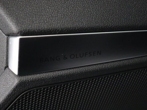 Audi S3 2.0 TFSI S3 quattro | Adaptive cruise | B&O | Bang & Olufsen | Matrix LED | Leder/Alcantara | Park Assist | Stoelverwarming | Virtual Cockpit | Carplay | Navigatie | Sportstoelen | Climate control