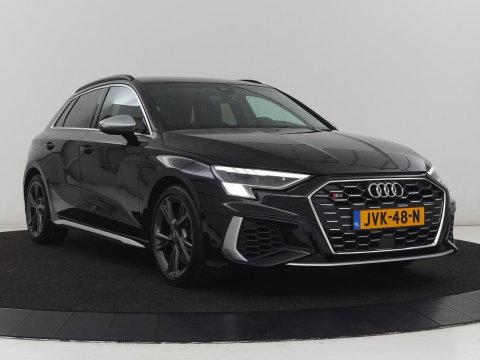 Audi S3 2.0 TFSI S3 quattro | Adaptive cruise | B&O | Bang & Olufsen | Matrix LED | Leder/Alcantara | Park Assist | Stoelverwarming | Virtual Cockpit | Carplay | Navigatie | Sportstoelen | Climate control