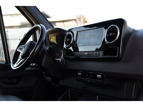 Mercedes-Benz Sprinter 319 V6 3.0 CDI L2H2 PB Edition Adaptieve Cruise, 360 Camera, Carplay, LED, 10,5'' Mbux, Automaat, 190pk, Leder, Multimedia, Uniek!
