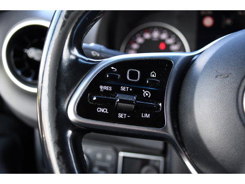 Mercedes-Benz Sprinter 319 V6 3.0 CDI L3H2 Black Edition FULL OPTIONS! Cruise, 360 Camera, Carplay, 10,5 Mbux, 190pk, 2 x Schuifdeur, Sper, LED, Leder, Stoelverwarming, Standkachel, Trekhaak, Uniek!
