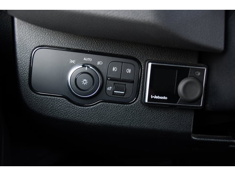 Mercedes-Benz Sprinter 319 V6 3.0 CDI L3H2 Black Edition FULL OPTIONS! Cruise, 360 Camera, Carplay, 10,5 Mbux, 190pk, 2 x Schuifdeur, Sper, LED, Leder, Stoelverwarming, Standkachel, Trekhaak, Uniek!
