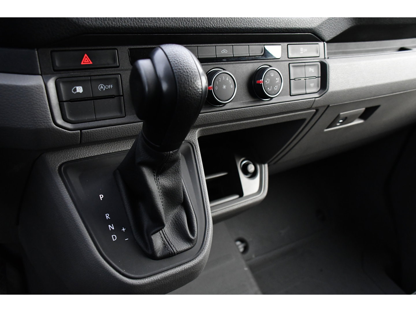 MAN TGE 3.140 35 2.0 L3H3 PB Edition MARGE! Camera, Cruise, Carplay, 140pk, LED, Multimedia, Automaat, NAVI, Uniek!