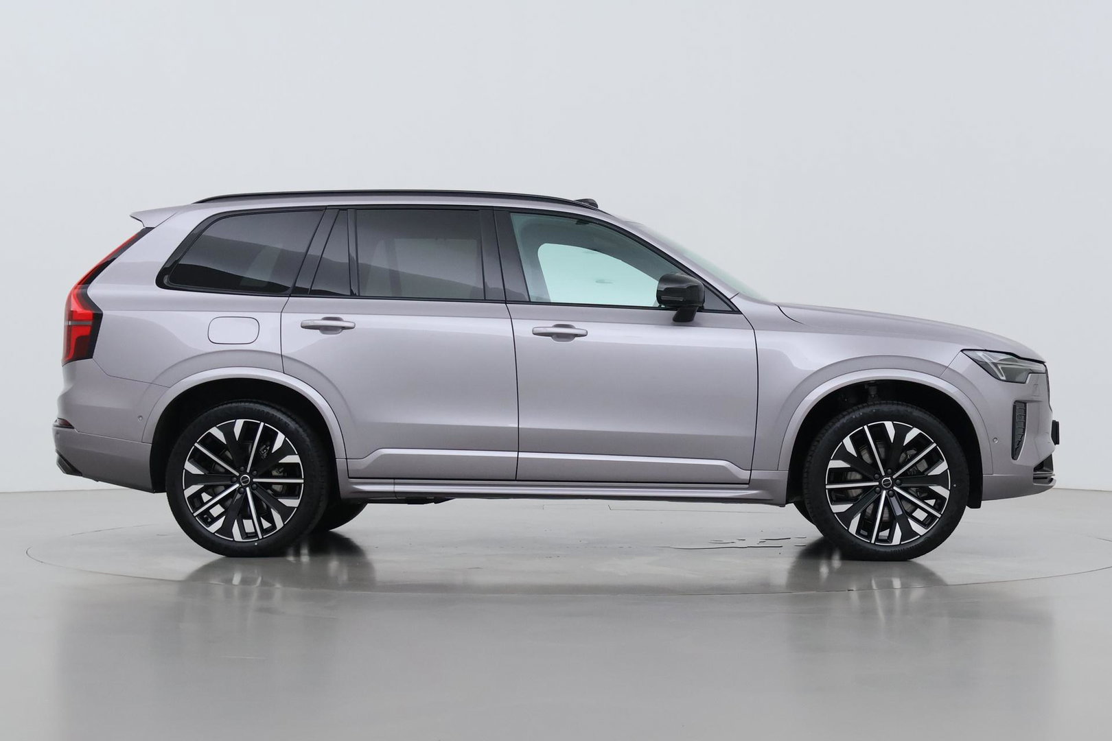 Volvo XC90 T8 Ultra Dark | MY27 | Harman/Kardon | Panoramadak | Head-Up | Trekhaak | 360° Camera | Pilot Assist