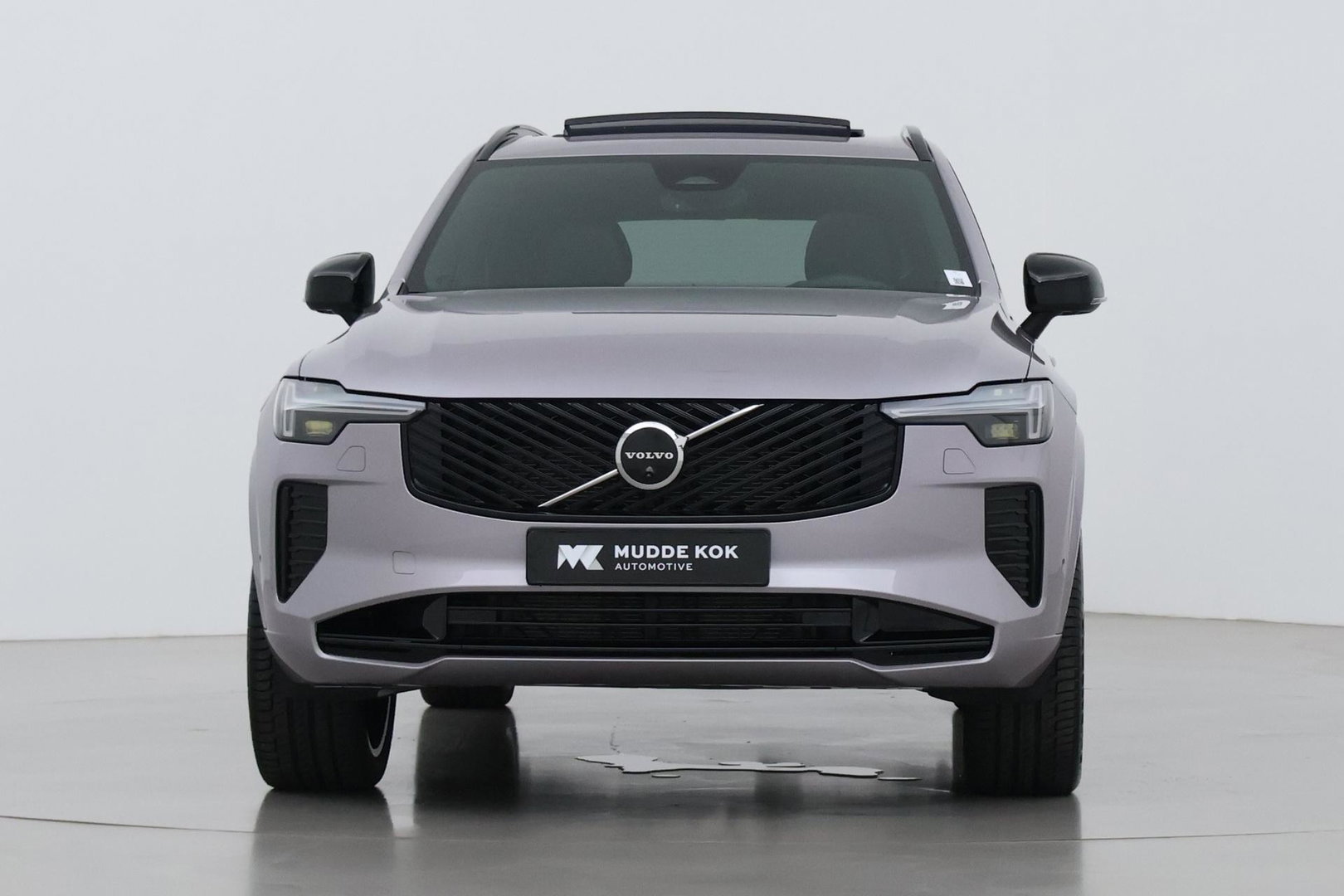 Volvo XC90 T8 Ultra Dark | MY27 | Harman/Kardon | Panoramadak | Head-Up | Trekhaak | 360° Camera | Pilot Assist