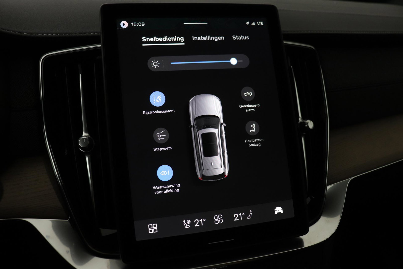 Volvo XC90 T8 Ultra Dark | MY27 | Harman/Kardon | Panoramadak | Head-Up | Trekhaak | 360° Camera | Pilot Assist