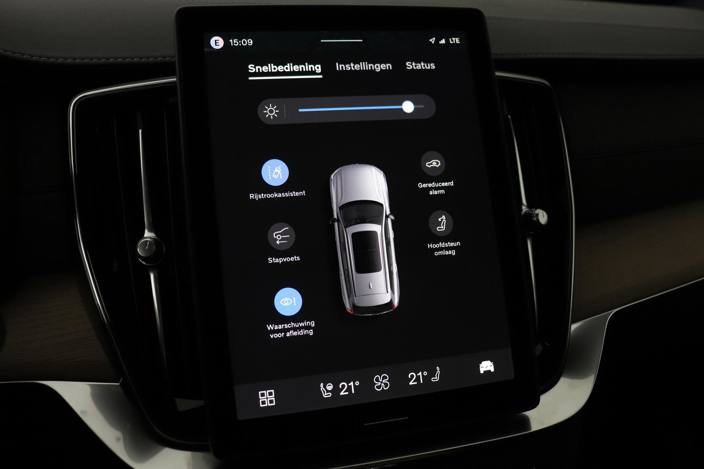 Volvo XC90 T8 Ultra Dark | MY27 | Harman/Kardon | Panoramadak | Head-Up | Trekhaak | 360° Camera | Pilot Assist