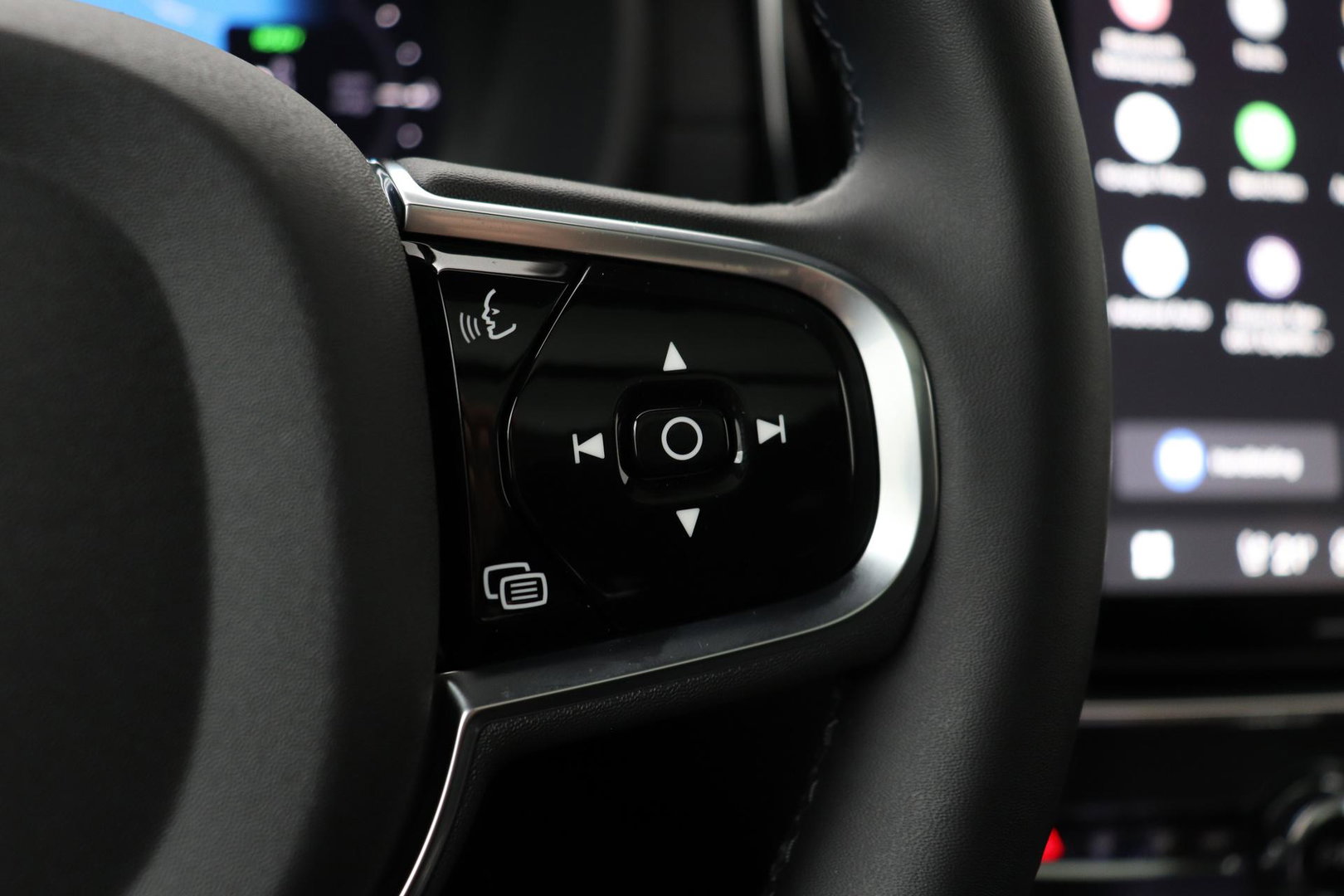 Volvo XC90 T8 Ultra Dark | MY27 | Harman/Kardon | Panoramadak | Head-Up | Trekhaak | 360° Camera | Pilot Assist