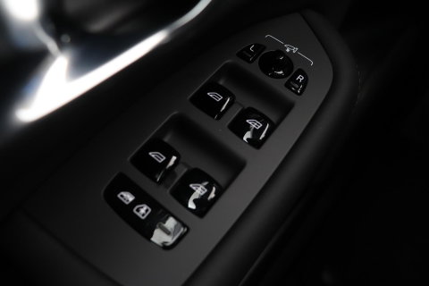 Volvo XC90 T8 Ultra Dark | MY27 | Harman/Kardon | Panoramadak | Head-Up | Trekhaak | 360° Camera | Pilot Assist