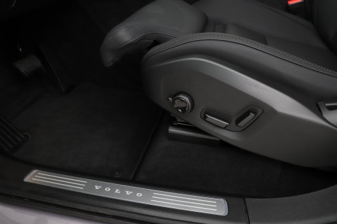 Volvo XC90 T8 Ultra Dark | MY27 | Harman/Kardon | Panoramadak | Head-Up | Trekhaak | 360° Camera | Pilot Assist