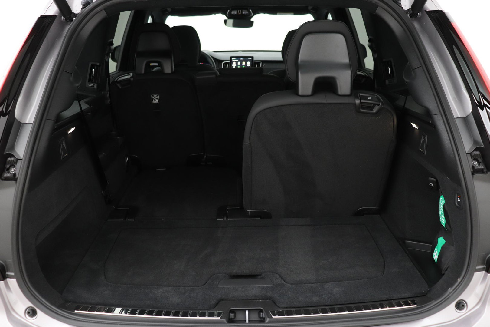 Volvo XC90 T8 Ultra Dark | MY27 | Harman/Kardon | Panoramadak | Head-Up | Trekhaak | 360° Camera | Pilot Assist