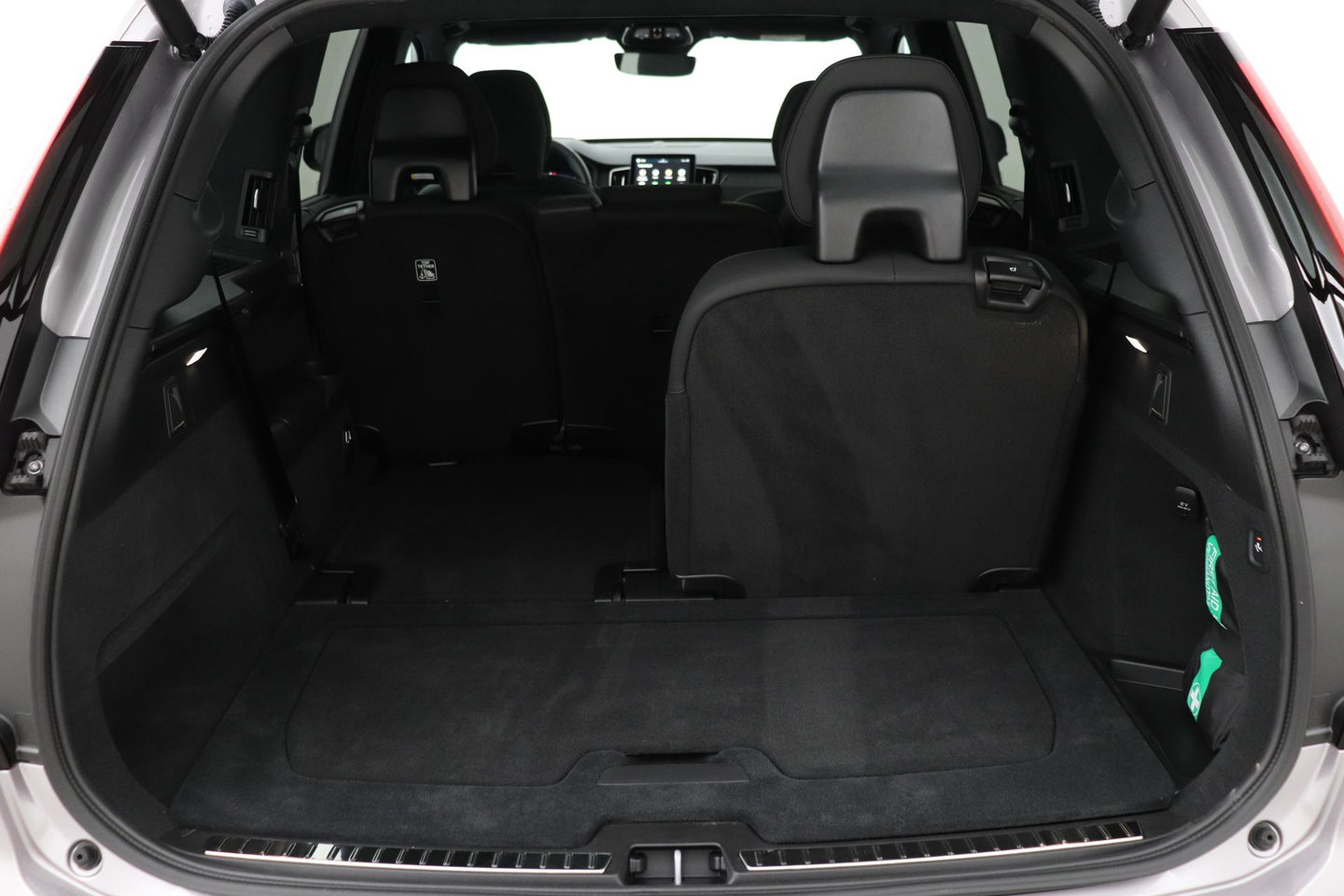 Volvo XC90 T8 Ultra Dark | MY27 | Harman/Kardon | Panoramadak | Head-Up | Trekhaak | 360° Camera | Pilot Assist