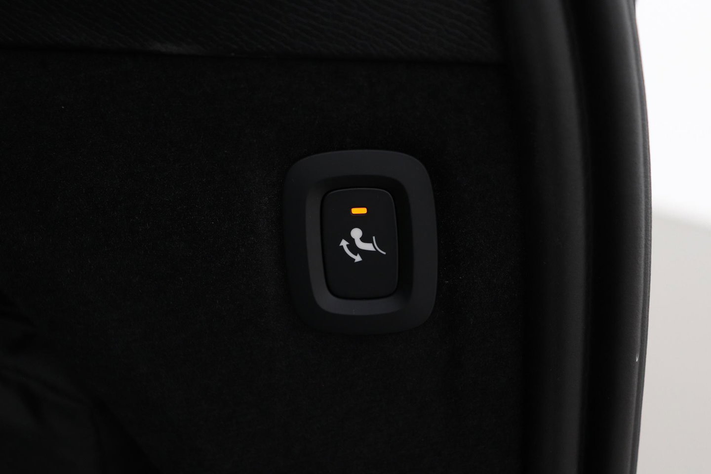 Volvo XC90 T8 Ultra Dark | MY27 | Harman/Kardon | Panoramadak | Head-Up | Trekhaak | 360° Camera | Pilot Assist