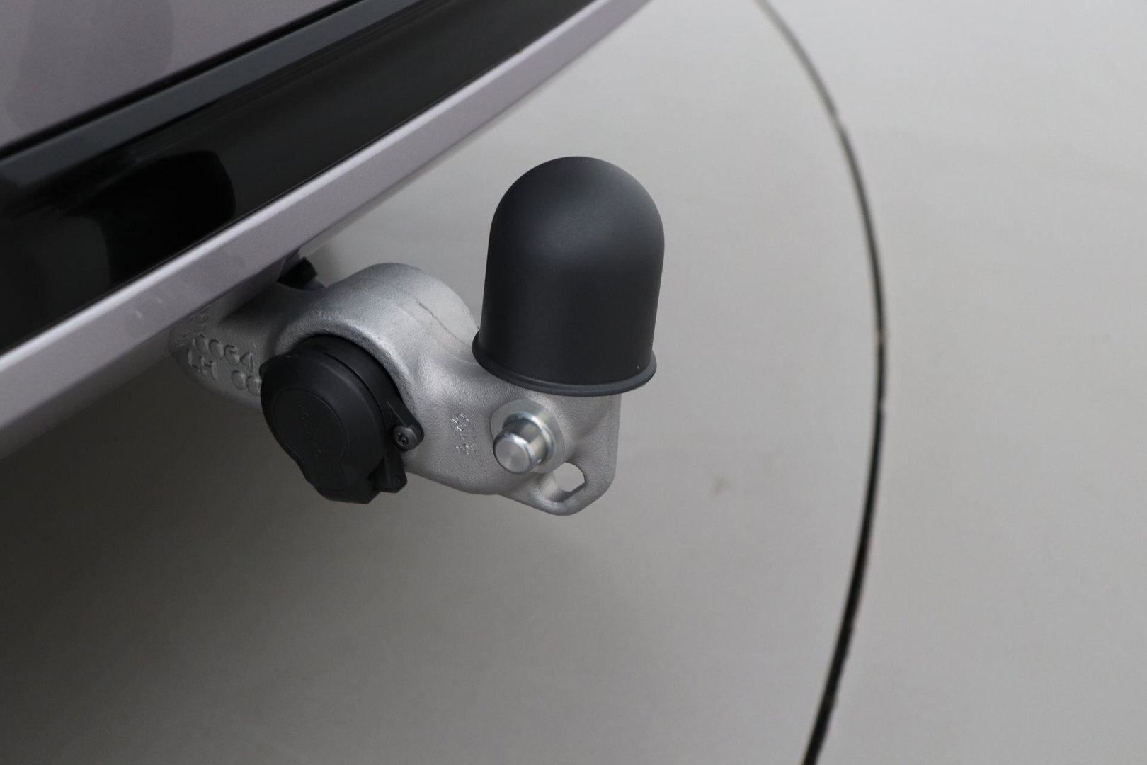 Volvo XC90 T8 Ultra Dark | MY27 | Harman/Kardon | Panoramadak | Head-Up | Trekhaak | 360° Camera | Pilot Assist
