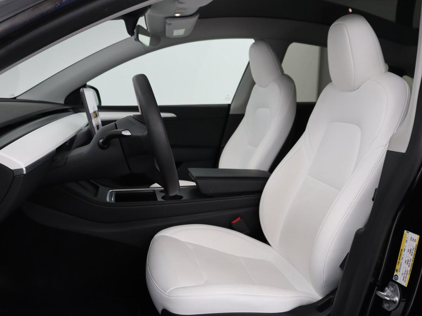 Tesla Model Y Performance AWD 75 kWh | SOH 94.8% | Traffic-Aware Cruise control | Leder | Achterbank verwarming | 21'' | Full LED | Panoramadak |
