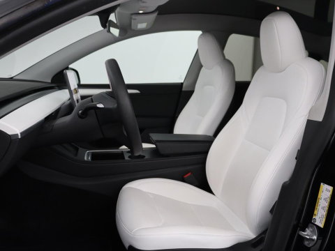 Tesla Model Y Performance AWD 75 kWh | SOH 94.8% | Traffic-Aware Cruise control | Leder | Achterbank verwarming | 21'' | Full LED | Panoramadak |