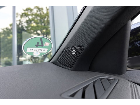 Volkswagen T-Roc 2.0 TSI 4MOTION R AKRA PANO KEYLESS