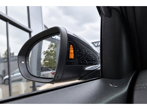 Volkswagen T-Roc 2.0 TSI 4MOTION R AKRA PANO KEYLESS