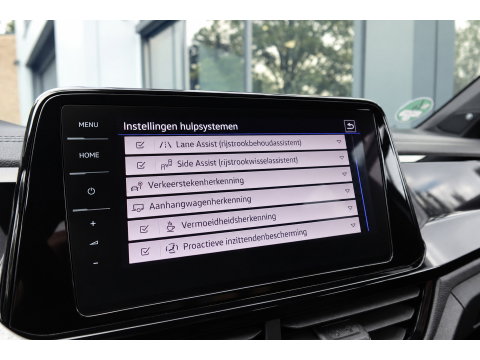 Volkswagen T-Roc 2.0 TSI 4MOTION R AKRA PANO KEYLESS
