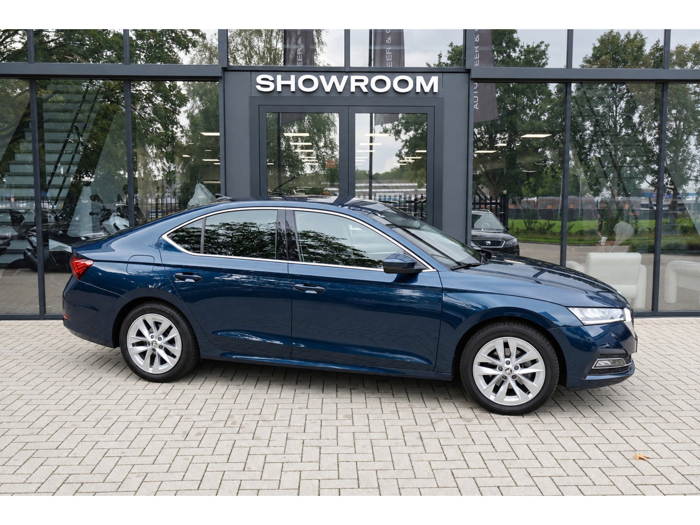 Škoda Octavia 1.0 e-TSI Business Edition Plus 360 KEYLESS CAM