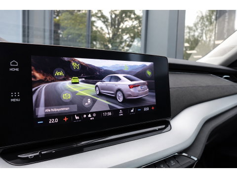 Škoda Octavia 1.0 e-TSI Business Edition Plus 360 KEYLESS CAM