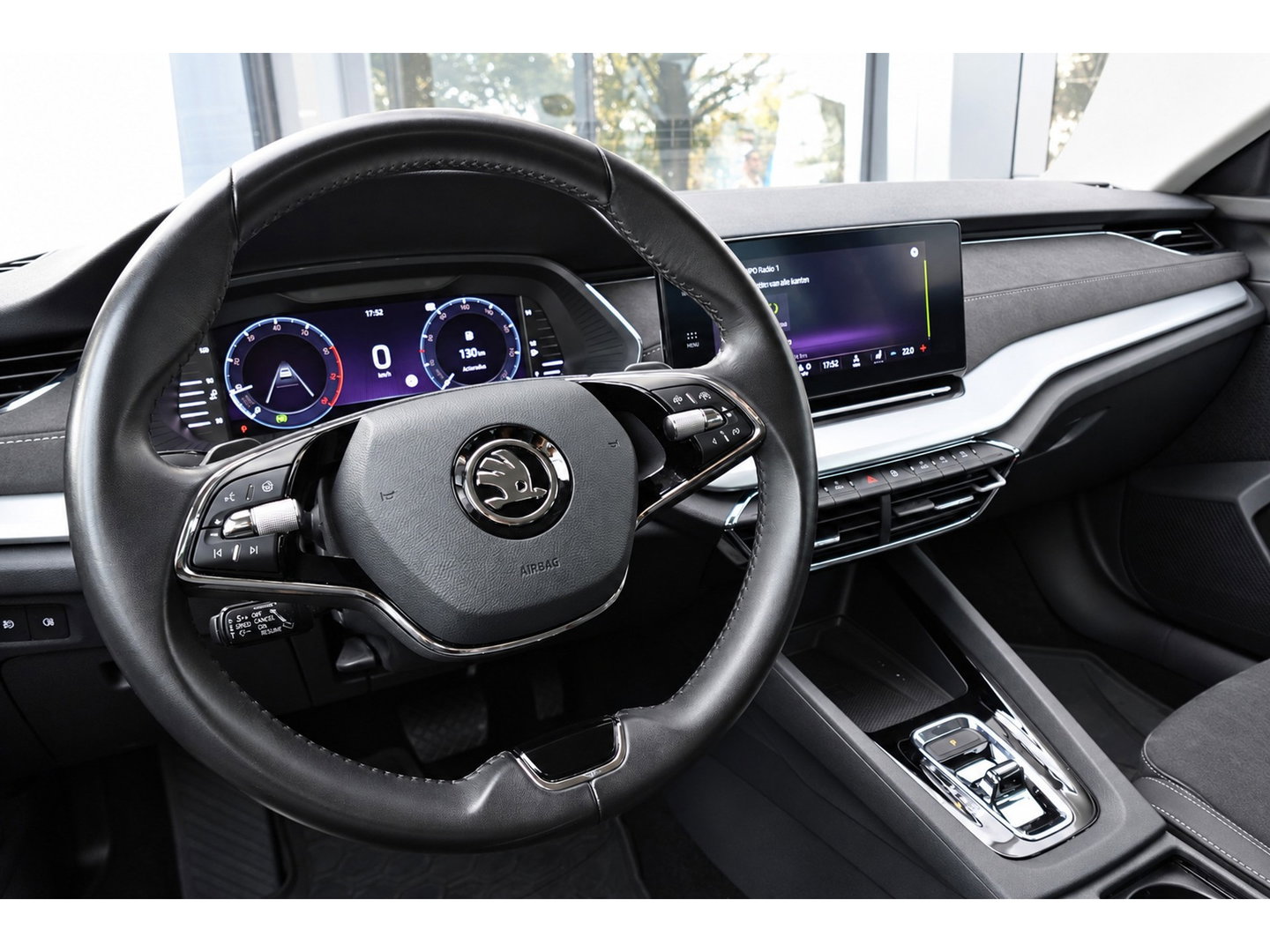 Škoda Octavia 1.0 e-TSI Business Edition Plus 360 KEYLESS CAM