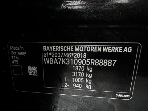 BMW 1-serie 118i High Executive Edition (INCL-BTW) Aut.*M-SPORT-CUPSEATS | PANO | FULL-LED | DIGI-COCKPIT | HIFI-SOUND | CAMERA | NAVI-FULLMAP | AMBIENTLIGHT | PRIVACY-GLASS | ECC | CARBON-INLAY | PDC | CRUISE | 18''ALU*
