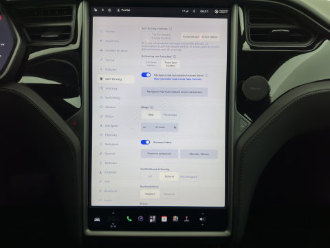 Tesla Model S 75D Base *AUT | PANO-WINDOW | LEATHER | AIR-SUSPENION | FULL-LED | NAVI-FULLMAP | KEYLESS | COMFORTSEATS | DIGI-COCKPIT |AUTO-PILOT | 19"ALU*
