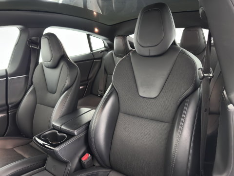Tesla Model S 75D Base *AUT | PANO-WINDOW | LEATHER | AIR-SUSPENION | FULL-LED | NAVI-FULLMAP | KEYLESS | COMFORTSEATS | DIGI-COCKPIT |AUTO-PILOT | 19"ALU*