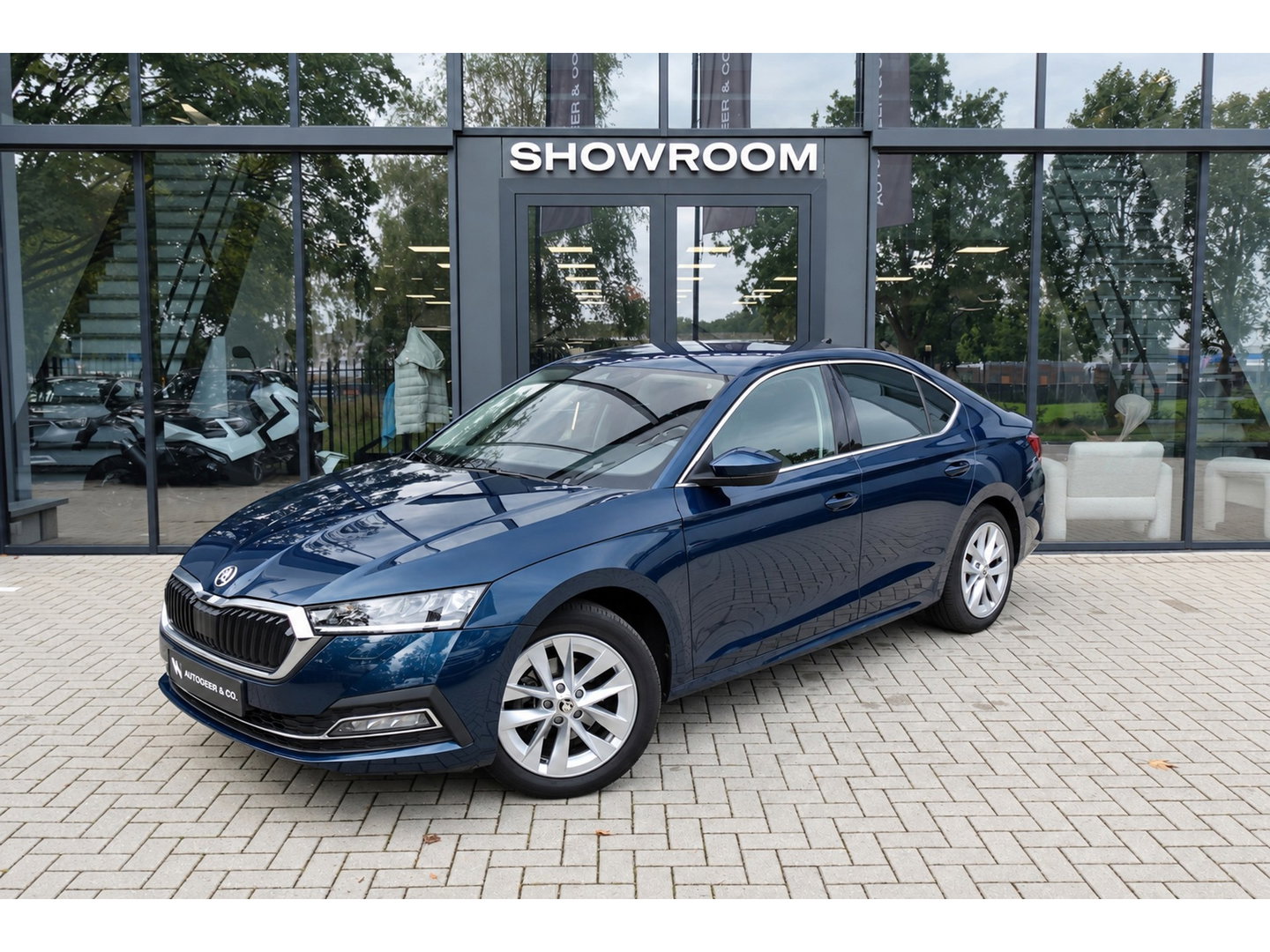 Škoda Octavia 1.0 e-TSI Business Edition Plus 360 KEYLESS CAM
