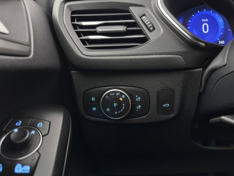 Ford FOCUS Wagon 1.0 EcoBoost Titanium X Business (INCL-BTW)  *AUT | DIGI-COCKPIT | KEYLESS | CAMERA | NAVI-FULLMAP | HEATED-SPORTSEATS | DAB+ |  ECC | PDC | TOWBAR | 16''ALU*