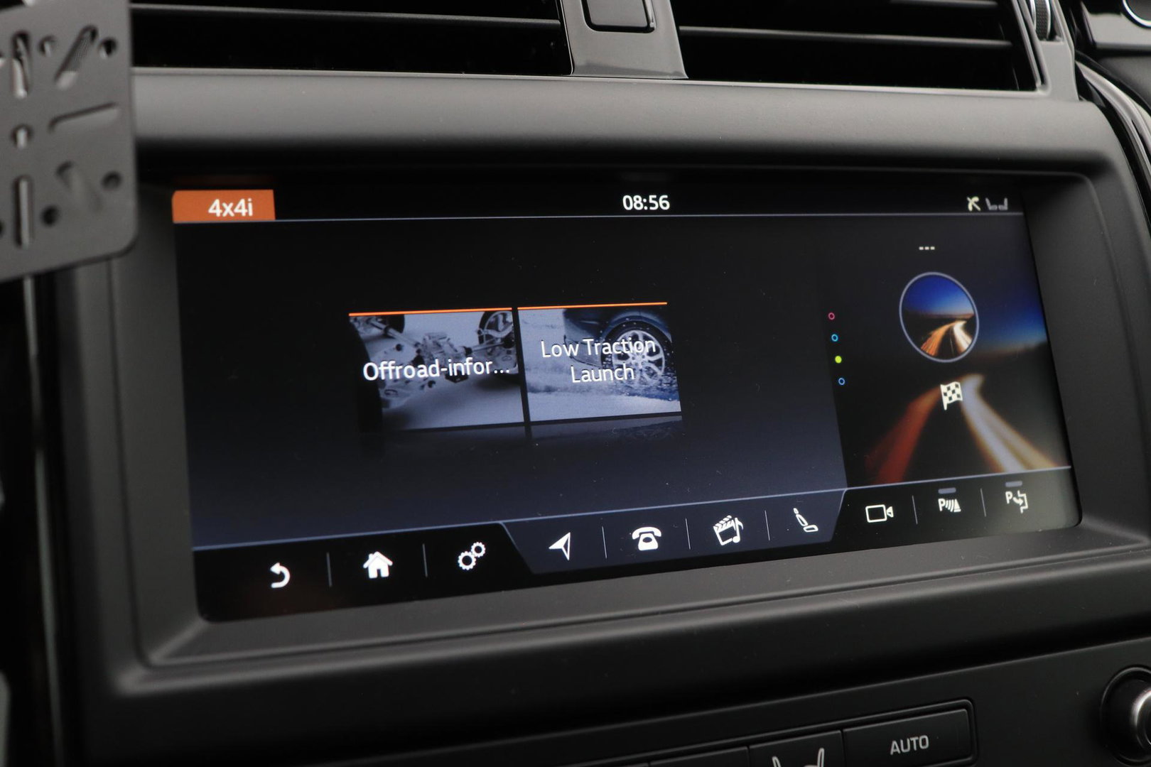 Land Rover Discovery 3.0 Sd6 SE | GRIJS KENTEKEN | Luchtvering | Trekhaak | Stoel+Stuurverwarming | BLIS | Camera | ACC