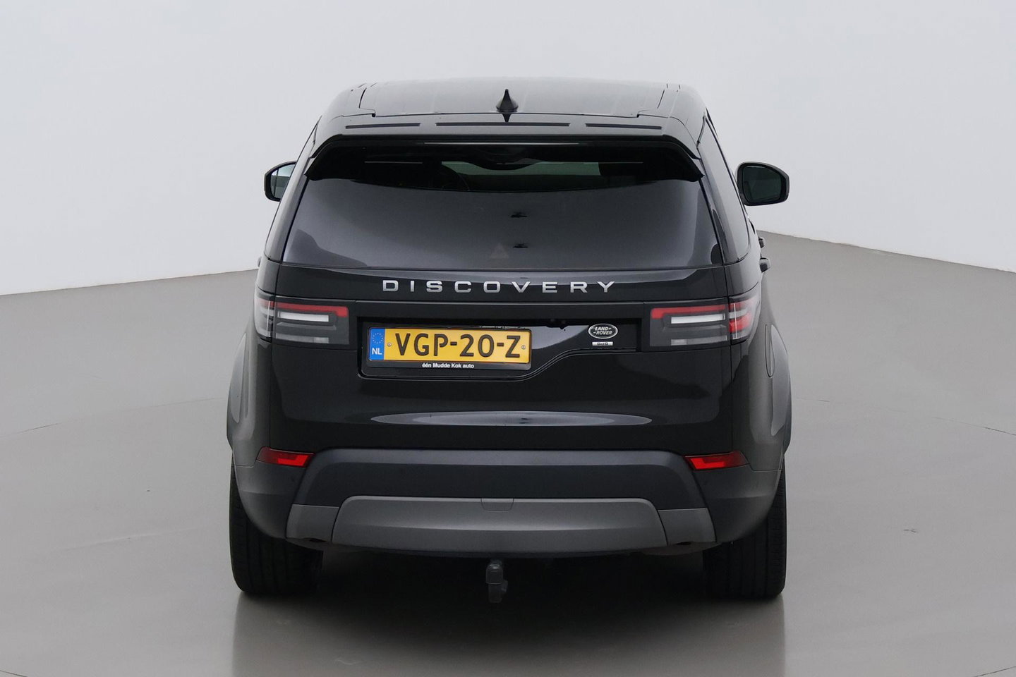 Land Rover Discovery 3.0 Sd6 SE | GRIJS KENTEKEN | Luchtvering | Trekhaak | Stoel+Stuurverwarming | BLIS | Camera | ACC