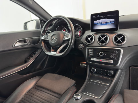 Mercedes-Benz CLA-Klasse Shooting Brake 180 Business Solution AMG *AUT | LEATHER-MICROFIBRE | FULL-LED | HEATED-SPORTSEATS | AMBIENTLIGHT | NAVI-FULLMAP | CAMERA | PRIVACY-GLASS | 18''ALU*