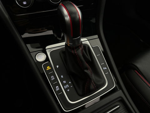 Volkswagen Golf 2.0 TSI GTI TCR Pano|Akra|Dynaudio|Leer|Memory