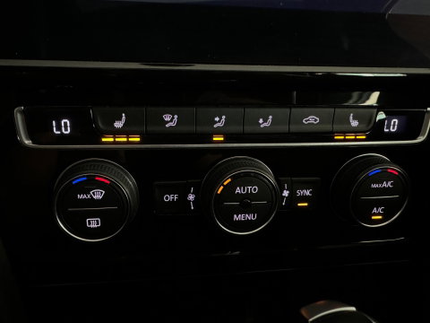 Volkswagen Golf 2.0 TSI GTI TCR Pano|Akra|Dynaudio|Leer|Memory