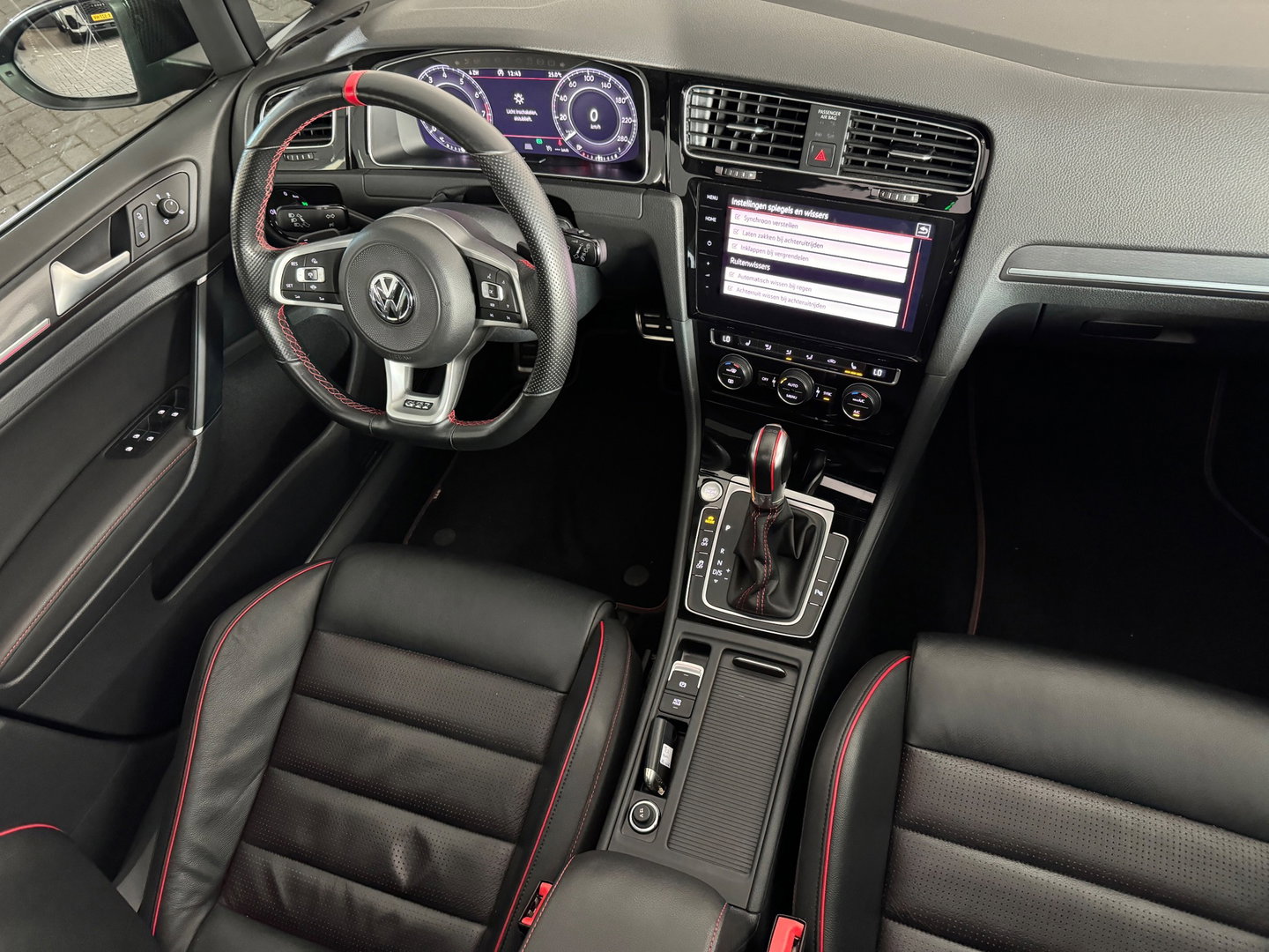 Volkswagen Golf 2.0 TSI GTI TCR Pano|Akra|Dynaudio|Leer|Memory
