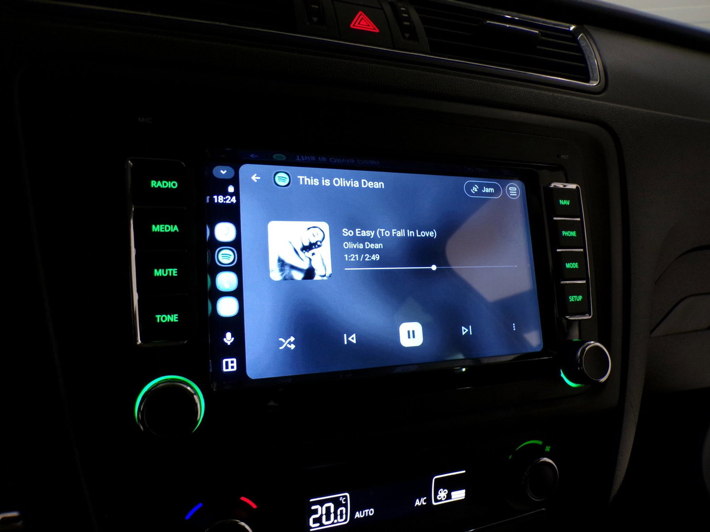 Škoda Rapid 1.2 TSI Elegance Businessline "Origineel NL!" Trekhaak Apple-carplay Android-auto Parkeersensoren RS-Stoelen Garantie