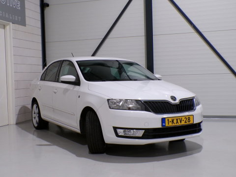 Škoda Rapid 1.2 TSI Elegance Businessline "Origineel NL!" Trekhaak Apple-carplay Android-auto Parkeersensoren RS-Stoelen Garantie