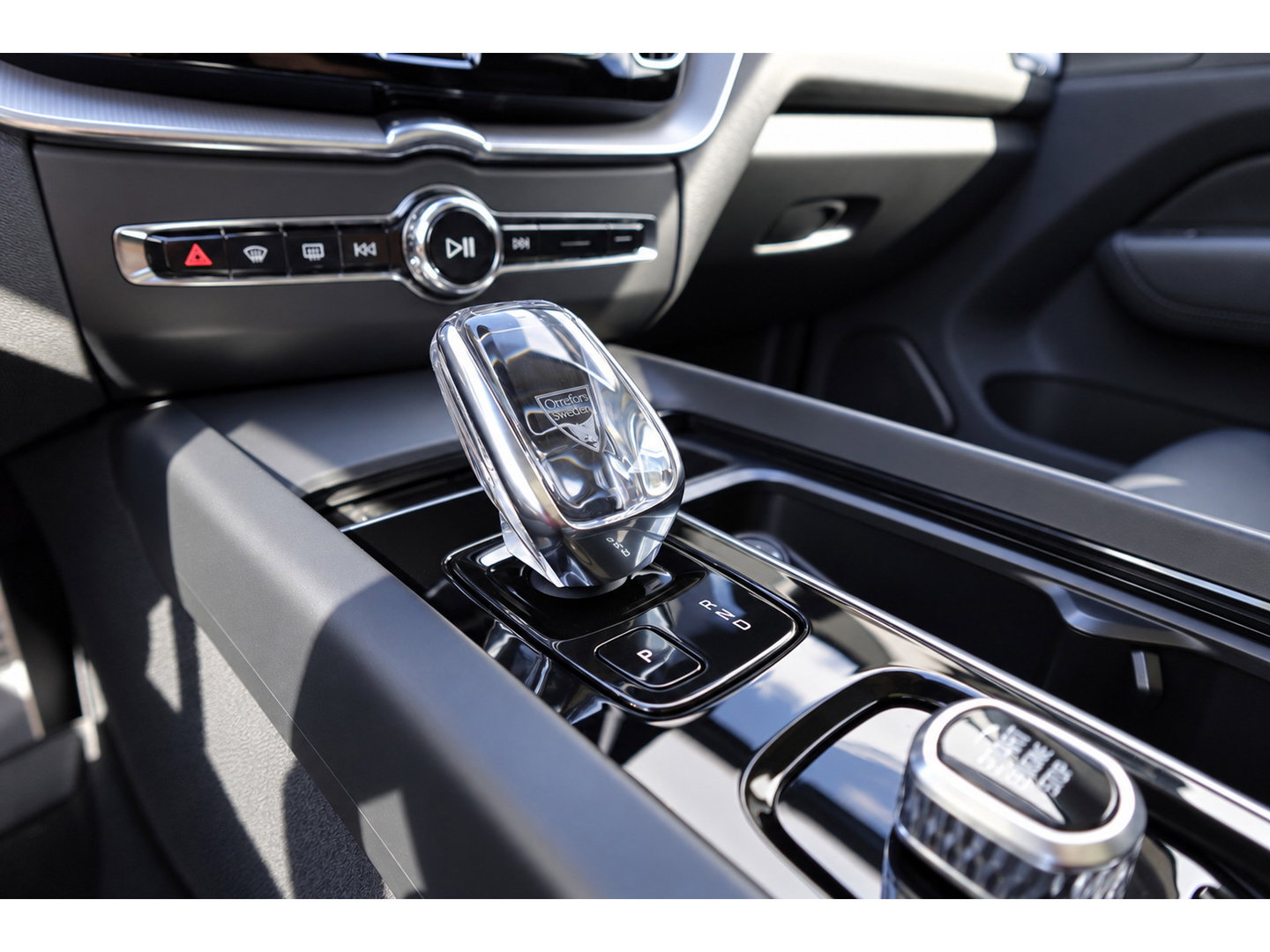 Volvo XC60 2.0 Recharge T8 AWD Inscription PANO ACC LEDER VOL