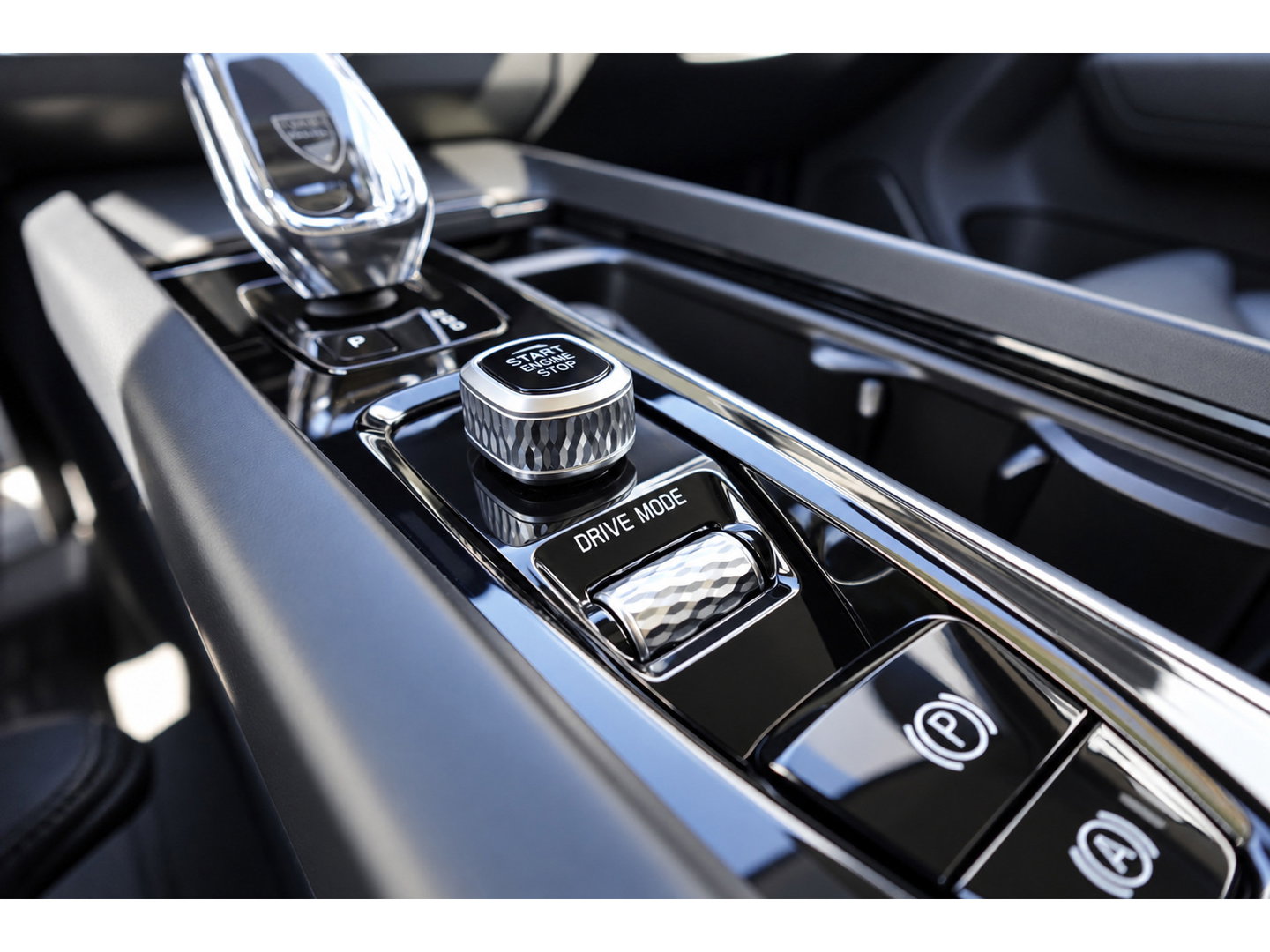 Volvo XC60 2.0 Recharge T8 AWD Inscription PANO ACC LEDER VOL
