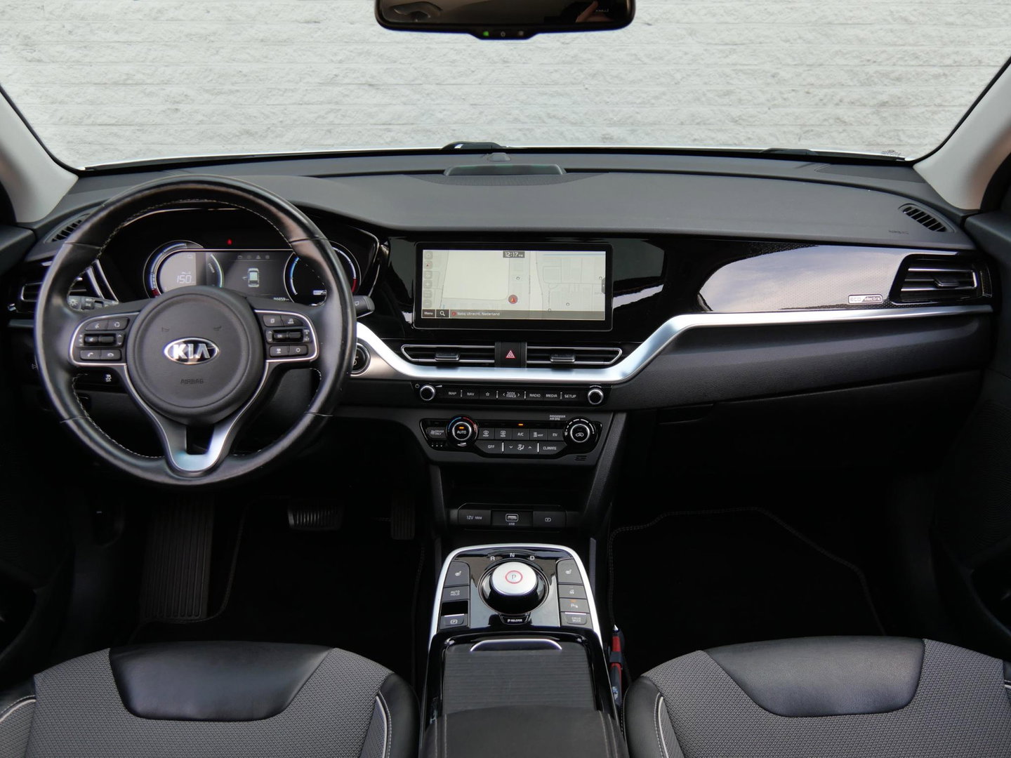 Kia e-Niro 64kWh DYNAMICPLUSLINE/ SCHUIFDAK/ SOH 98%/ NL-AUTO 1STE EIGENAAR