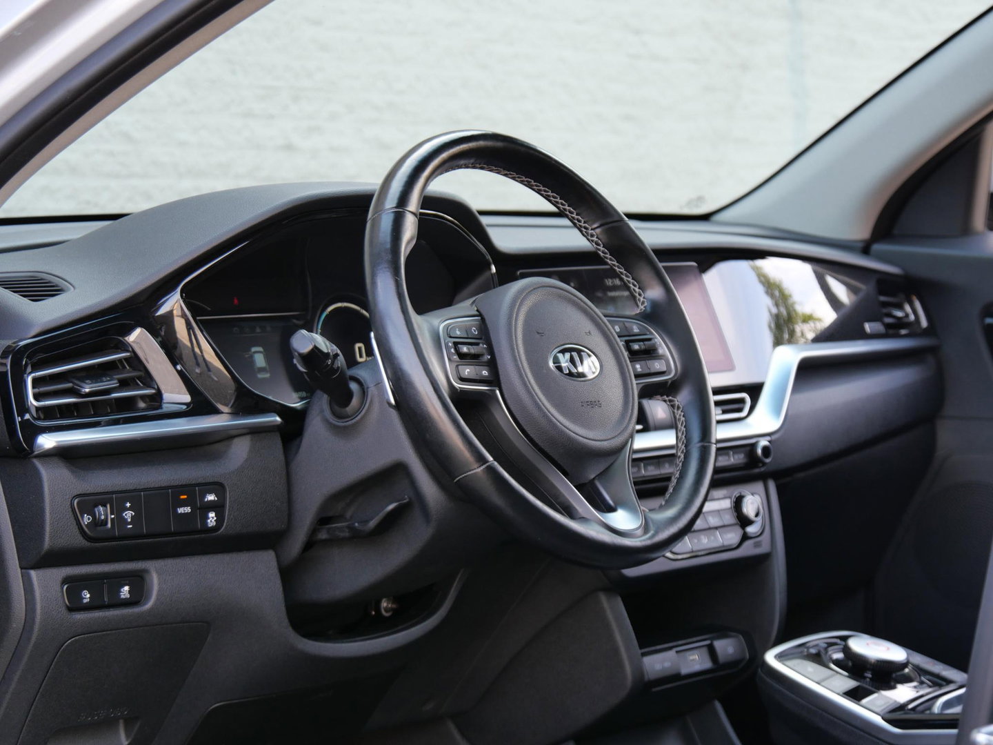 Kia e-Niro 64kWh DYNAMICPLUSLINE/ SCHUIFDAK/ SOH 98%/ NL-AUTO 1STE EIGENAAR