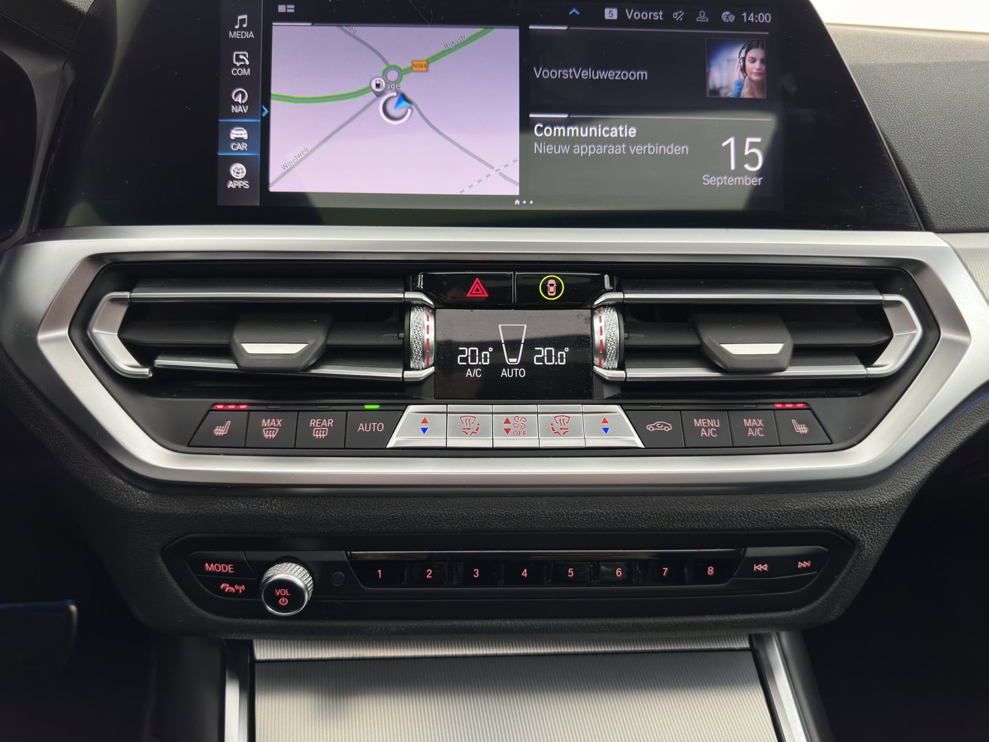 BMW 3-serie 320e Business Edition Plus (INCL.BTW) *AUT | LEATHER | PANO | FULL-LED | HEATED-SPORTSEATS | NAVI-FULLMAP | KEYLESS | PRIVACY-GLASS | ECC | PDC | CRUISE | 19''ALU*