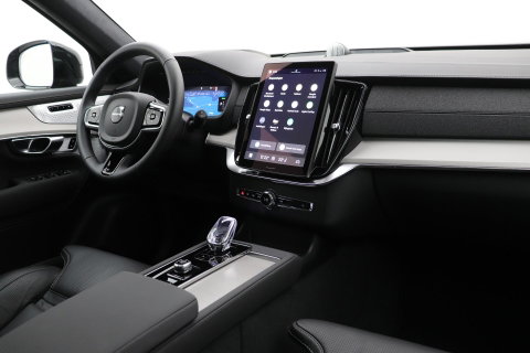 Volvo XC90 T8 Ultra Black Edition | Bowers&Wilkins | Luchtvering | Panoramadak | Trekhaak | 360° Camera | Massage | Stoelventilatie | 21 Inch