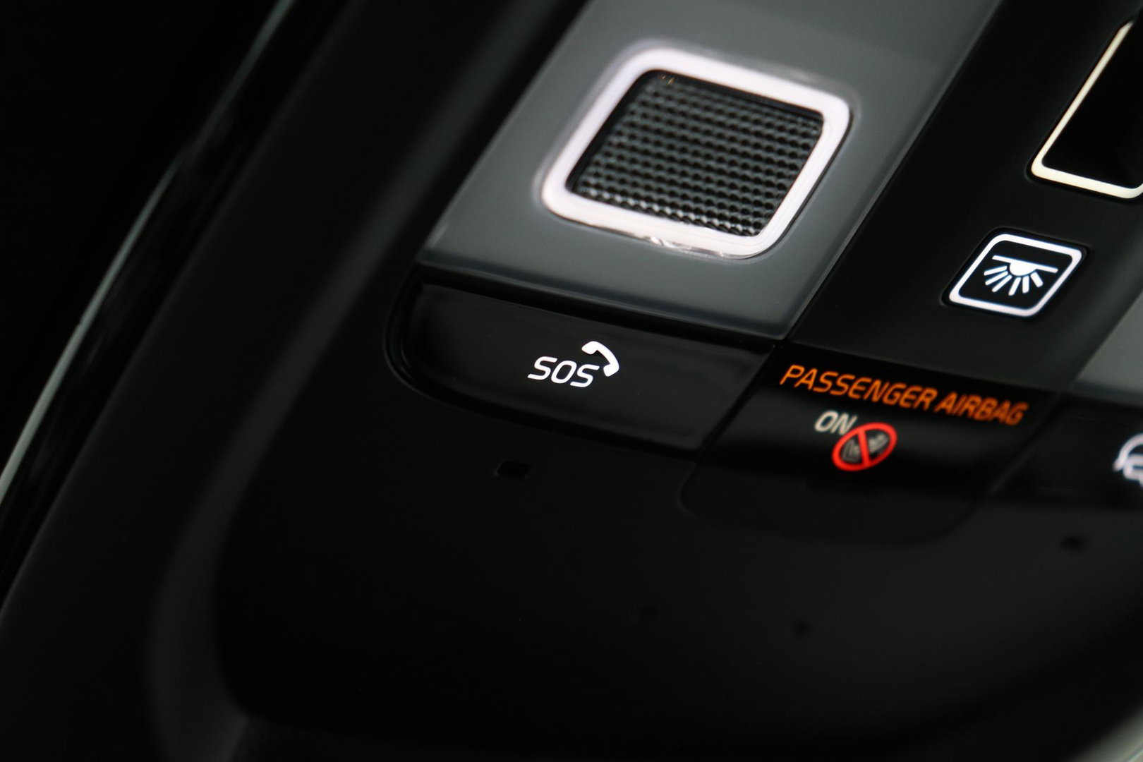 Volvo XC90 T8 Ultra Black Edition | Bowers&Wilkins | Luchtvering | Panoramadak | Trekhaak | 360° Camera | Massage | Stoelventilatie | 21 Inch