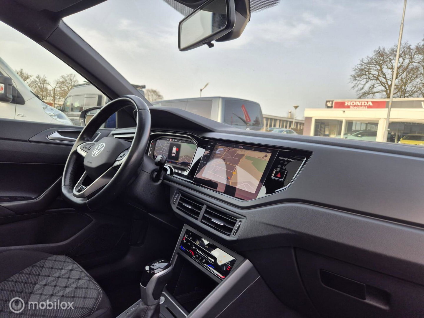 Volkswagen Polo 1.0 TSI 2x R-Line, DSG, Pano, IQ Light Grill