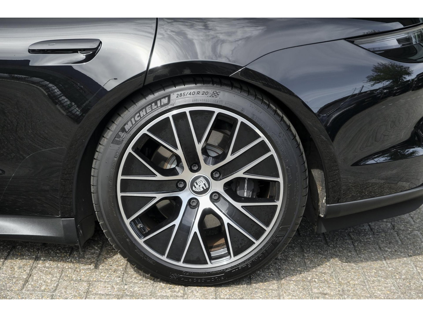 Porsche Taycan Sport Turismo 476pk Performance Plus 93kwh Panoramadak Luchtvering Bose Warmtepomp Sport chrono 20" LMV